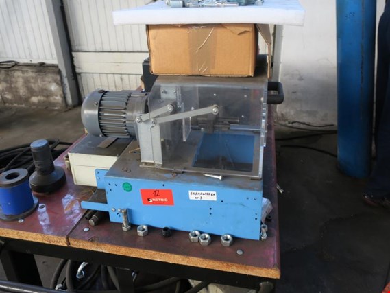 Used Electric skinning machine for hydraulic hoses for Sale (Auction Premium) | NetBid Industrial Auctions